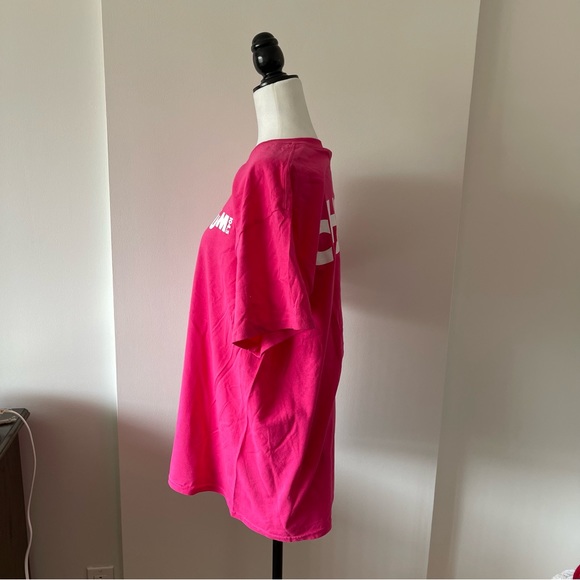 New 104.5 CHUM FM Toronto hot Pink T shirt NWOT Barbiecore Barbie pink - Picture 5 of 9